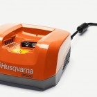 Φορτιστής Μπαταρίας Husqvarna QC330 Μπαταρίες - Φορτιστές